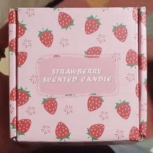 🍓 NIB 9-Piece Mini Strawberry Scented Candle Gift Set - Aesthetic Home Decor
